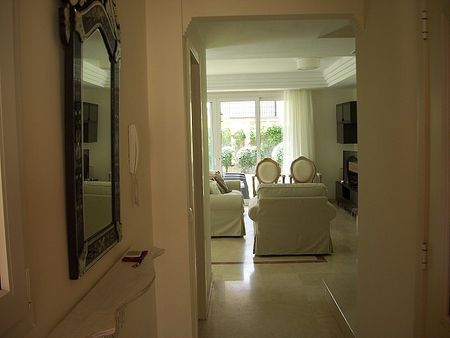 Semi-Detached House in Riviera del Sol - Photo 4