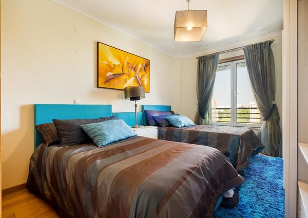3 Bedroom Apartment with a view, Telheiras, Lisboa