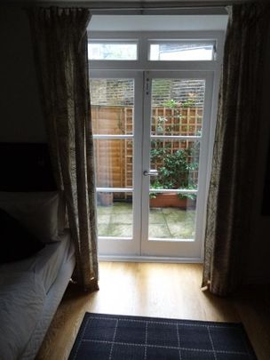 Studio to rent - Photo 1