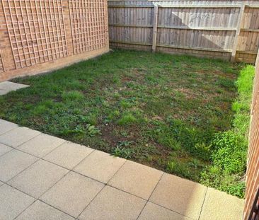 4 bedroom detached house to rent - Photo 3