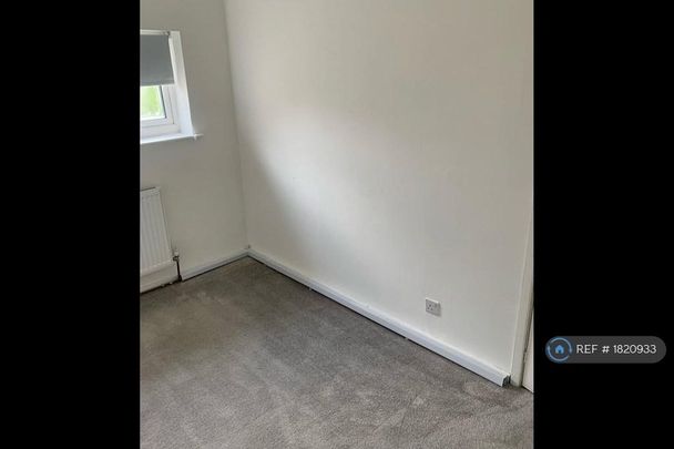 2 bedroom end of terrace house to rent - Photo 1