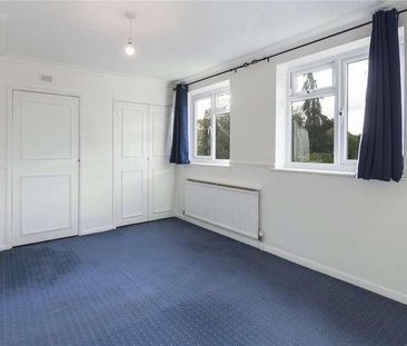 Marketing Card, Appletree Lane, Spencers Wood, Reading, Berkshire, RG7 - Photo 2