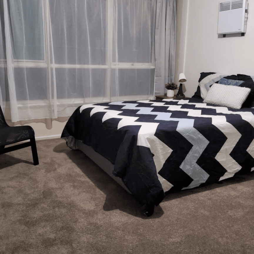 Modern and Affordable Living in Murrumbeena, all bills included - Photo 1