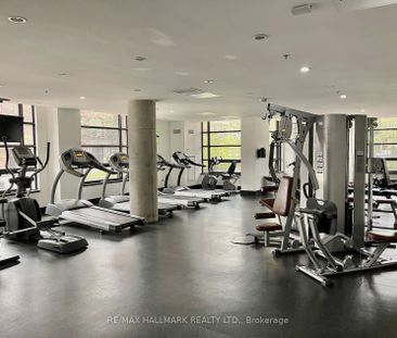 Showcase Lofts - Photo 3