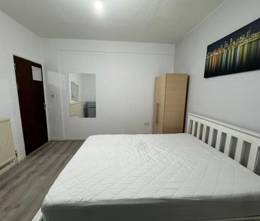 Room in a Shared House, Penshurst Road, N17 - Photo 2