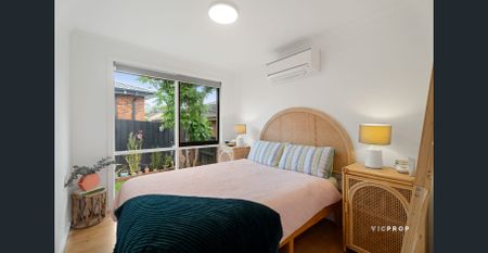 2/11 Aminya Crescent, Yallambie, Vic 3085 - Photo 5