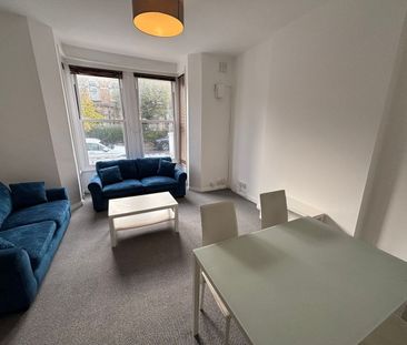 Room in a Shared Flat, Endlesham Road, SW12 - Photo 3