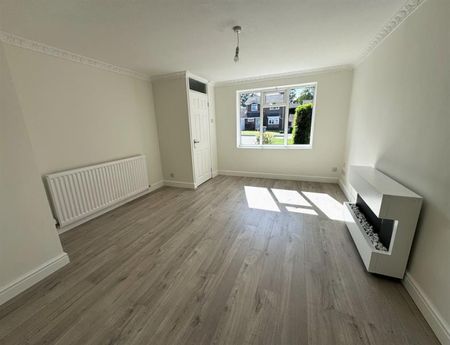 3 Bedroom Link Detached Available Arranging tenancy - Photo 2