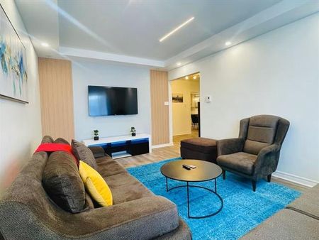 7481Z Rue Ostell Crescent - Photo 2