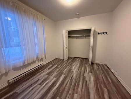 Appartement à louer - Brossard (Noms de rues (L)) Appartement à louer - Brossard (Noms de rues (L)) - Photo 2