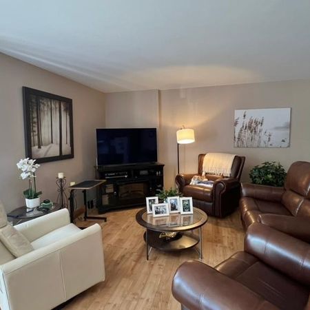 logement 4 1/2 à louer, St-Hubert, tranquille et respectueux - Photo 4