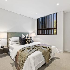 Sleek and Stylish One Bedroom in Sought-After and Convenient Complex - Photo 3