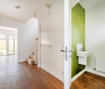 4 bedroom detached house to rent - Photo 4