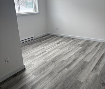 3 1/2 Laval Des Rapides Metro Concorde - Photo 1