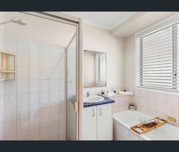 Fantastic Brick Family Home in Newtown - Photo 6