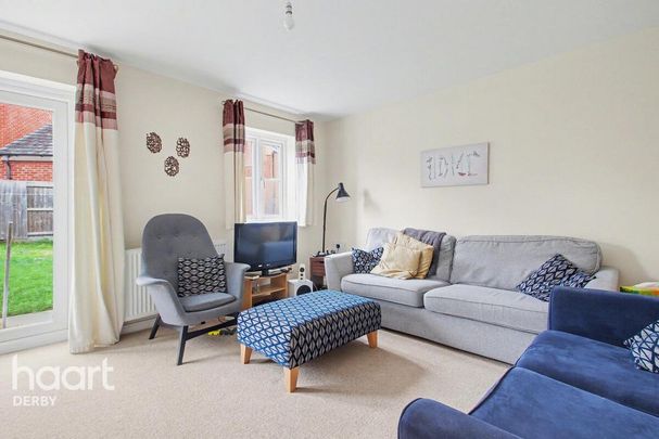 3 bedroom semi-detached house to rent - Photo 1