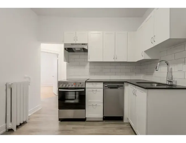 723 Bloor Street West | 723 Bloor Street West, Toronto - Photo 1