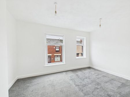 3 bedroom terraced house to rent - Photo 3