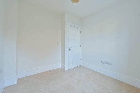 2 bedroom maisonette to rent - Photo 3