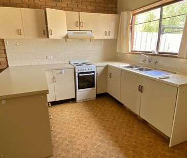 Home For Rent - Photo 4