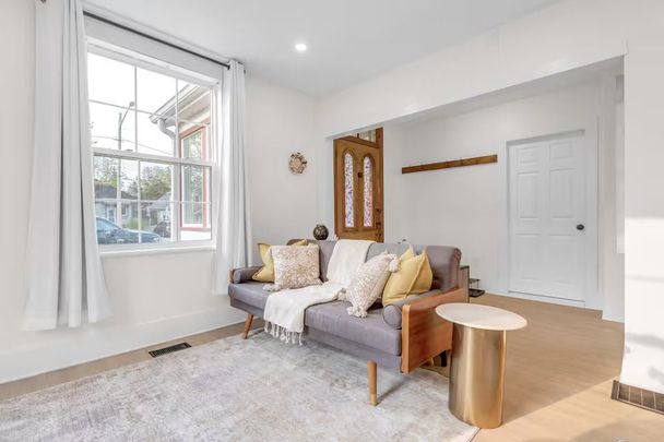 For Lease - 9 Caldwell Street Unit# #1, Port Hope, Ontario - Photo 1