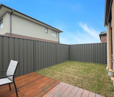 Modern, Low-Maintenance Living in the Heart of Clyde - Photo 1