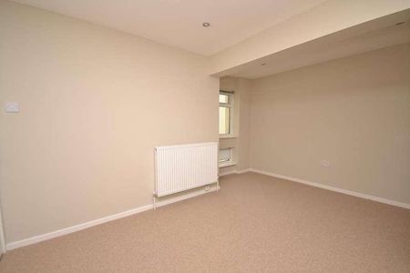 Field View, Caversham, Reading, RG4 - Photo 2