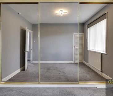 2 bedroom semi-detached house to rent - Photo 6