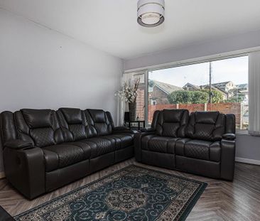 2 bedroom end of terrace house to rent - Photo 1