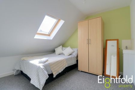 5 bedroom terraced house to rent - Photo 3