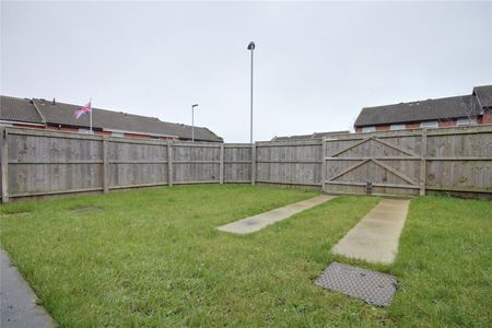 1 bed end of terrace house to rent in Russell Walk, Thornaby, TS17 - Photo 4