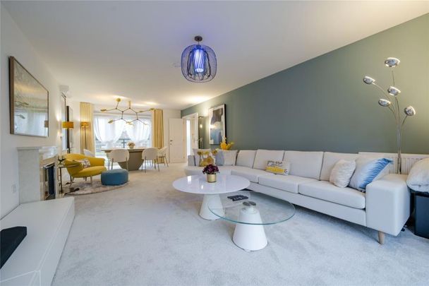 4 bedroom detached house to rent - Photo 1