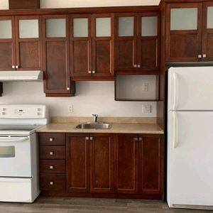 beau grand 4 1/2 - Photo 2