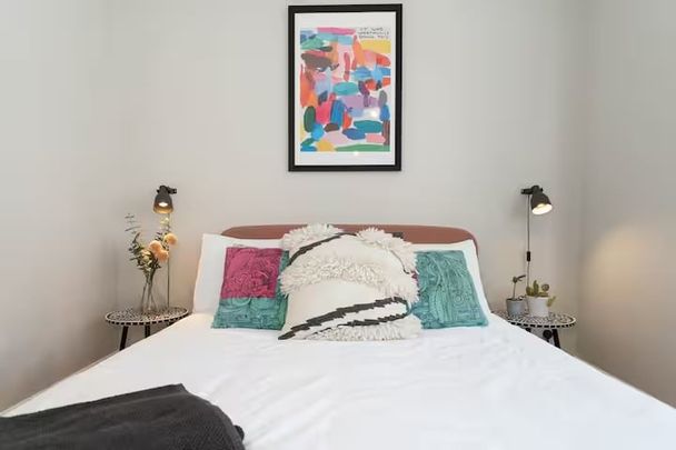 1 Bed Flat, Springfield Road, BN1 - Photo 1