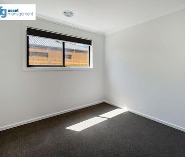 Brand New Modern 3-Bedroom Be The First Ever Tenant! - Photo 4