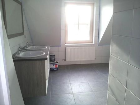 woning met 3 slaapkamers , tuin en garage in Hoogstraten - Photo 5