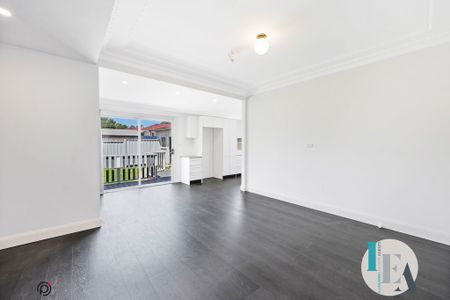 Home in the Heart of Shellharbour Village - Photo 4