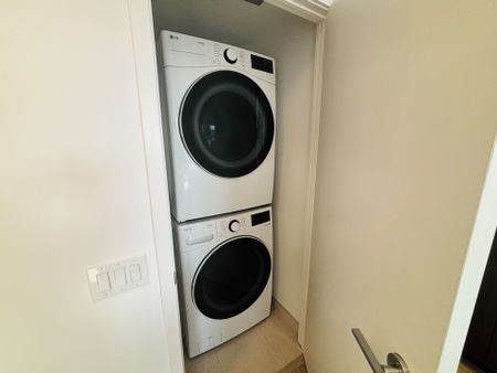 For Lease - 395 Square One Drive Unit# 3709, Mississauga, Ontario - Photo 3