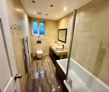 6 Bed Terraced House, Rosebank Road, E17 - Photo 2