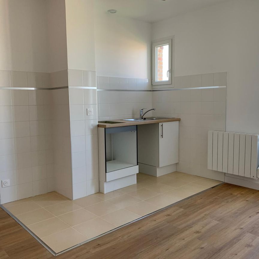 Location Appartement 2 pièces 31m² LES PAVILLONS SOUS BOIS 93320 - Photo 1