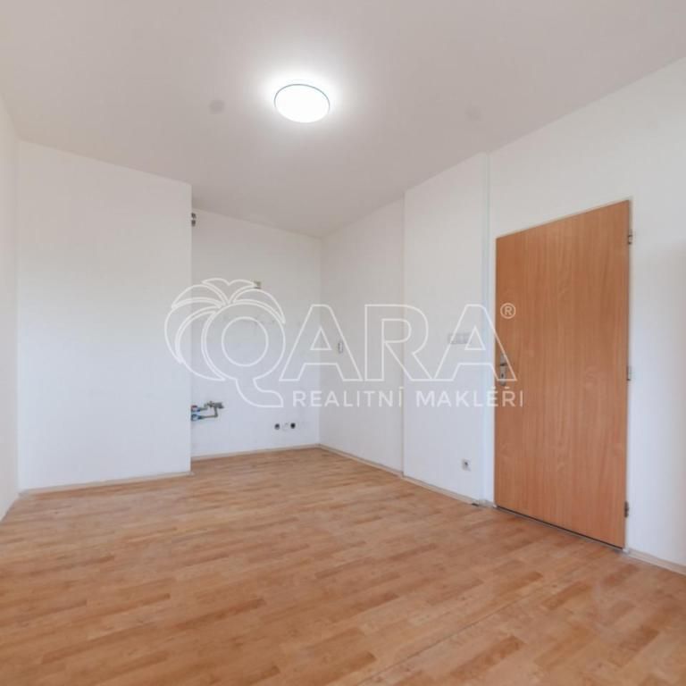 Pronájem bytu 3+kk 76 m2 - Fotografie 1