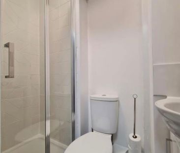 1 Bed Flat, Harrow Road, NW10 - Photo 2