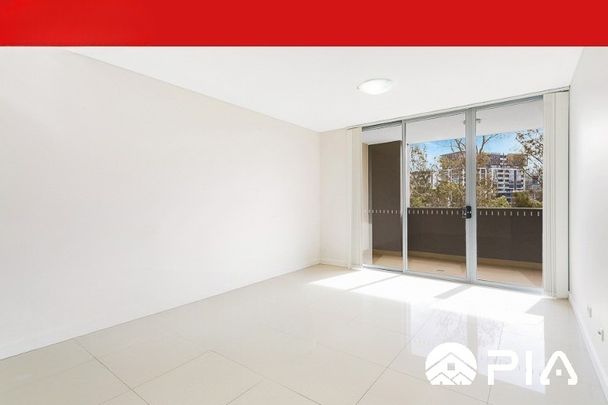 River view two bedroom Apartment in Parramatta - Photo 1