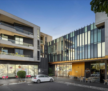 One bedroom unit in a sort after location!! - Photo 1