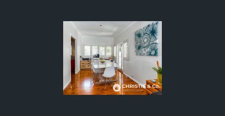 Available now - Spacious family home with stunning pool and outdoor entertaining area - Photo 4