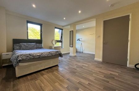 Flat 12 Oakfield House, Preston New Road, Blackburn. BB2 6AY - Photo 4