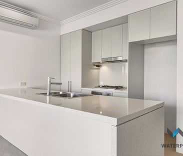 MODERN 2 BEDROOM APARTMENT - Photo 5