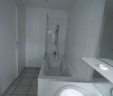 Location Appartement 1 pièce 30m² ST LO 50000 - Photo 3