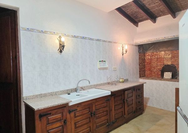 WIDE ESTATE FOR RENT IN TEULADA FOR LONG TERM