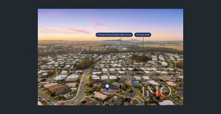 BEAUTIFUL FAMILY HOME - Photo 4